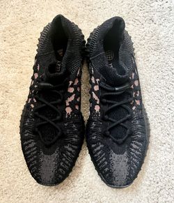 Yeezy Compacts Size 11.5