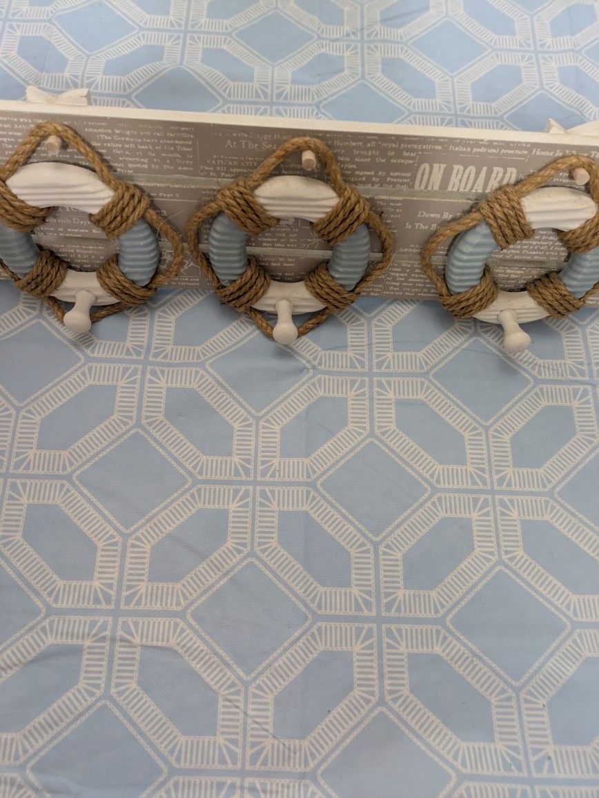 Coastal Buoy & Rope Design 3 Peg Wall Decor