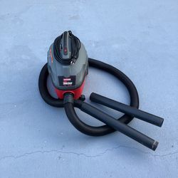 CRAFTSMAN WET/DRY VACUUM CLEANER 4-GALLON. 5.0-HP Works & Runs Great 👍 Like New