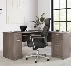 59"W L-Shape Corner Computer Desk oak