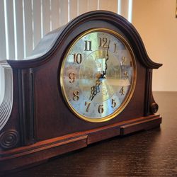 Bulova B1975 Mantle Clock With Chimes
