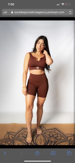 Brown Seamless Scrunch Shorts Set Gym Activewear Yoga Workout