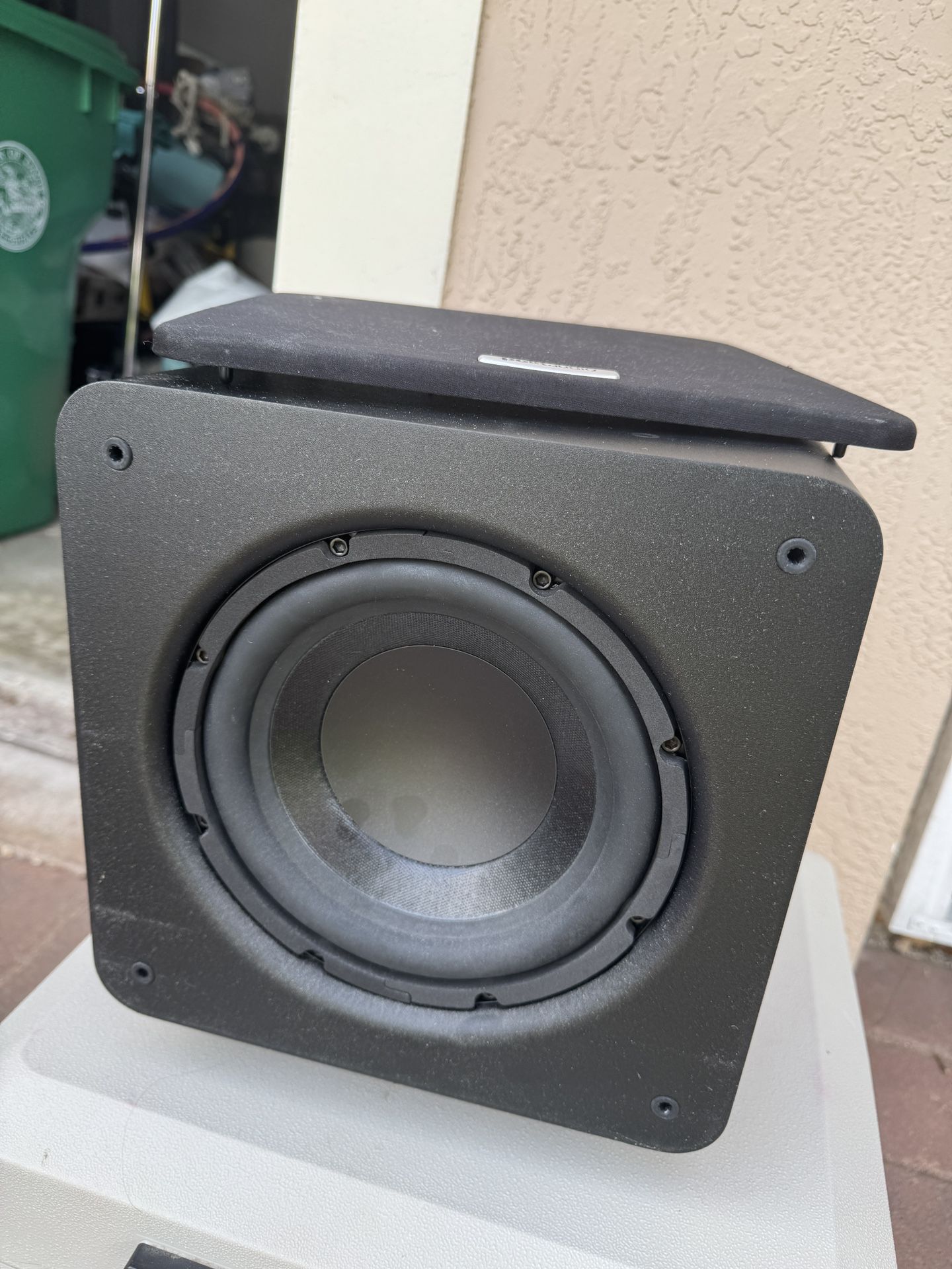Polk Audio PSW111 powered subwoofer, not working.