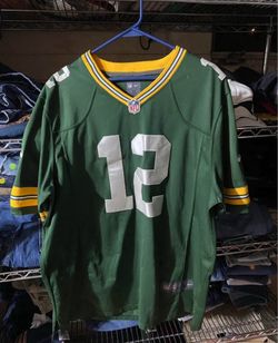 Greenbay packers arraon Roger’s jersey