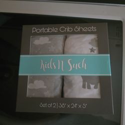 Kids N Such  White Grey Pink Blue Size 38"×24"×5"