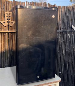 Small Fridge Gets Cold Enough For Drinks