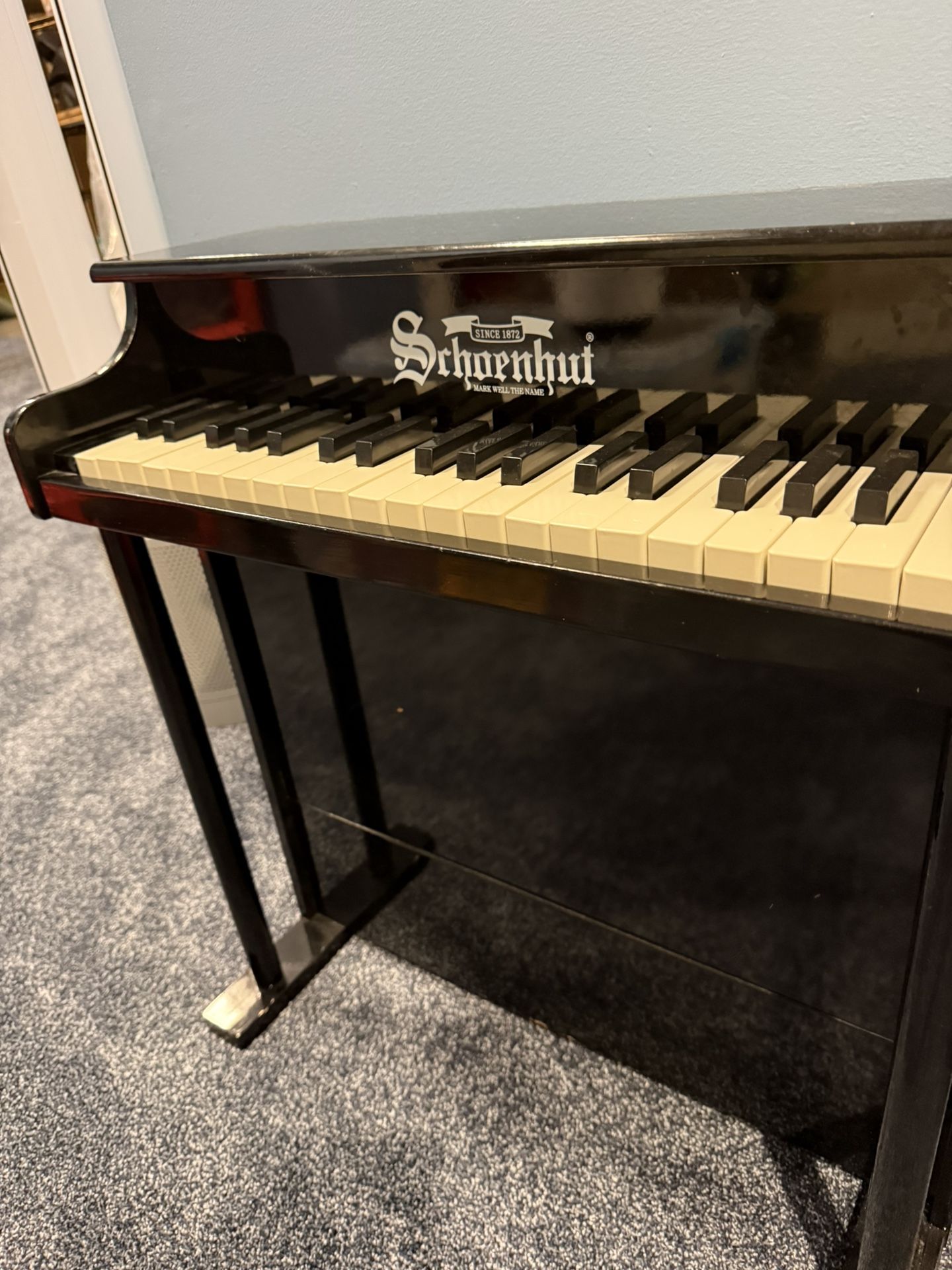 Schoenhut Kids Piano