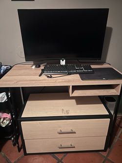 Monitor+desk