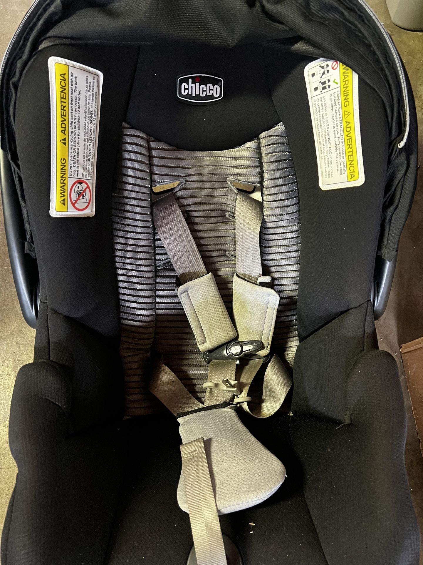 Chicco KeyFit30 Infant Car Seat And Base
