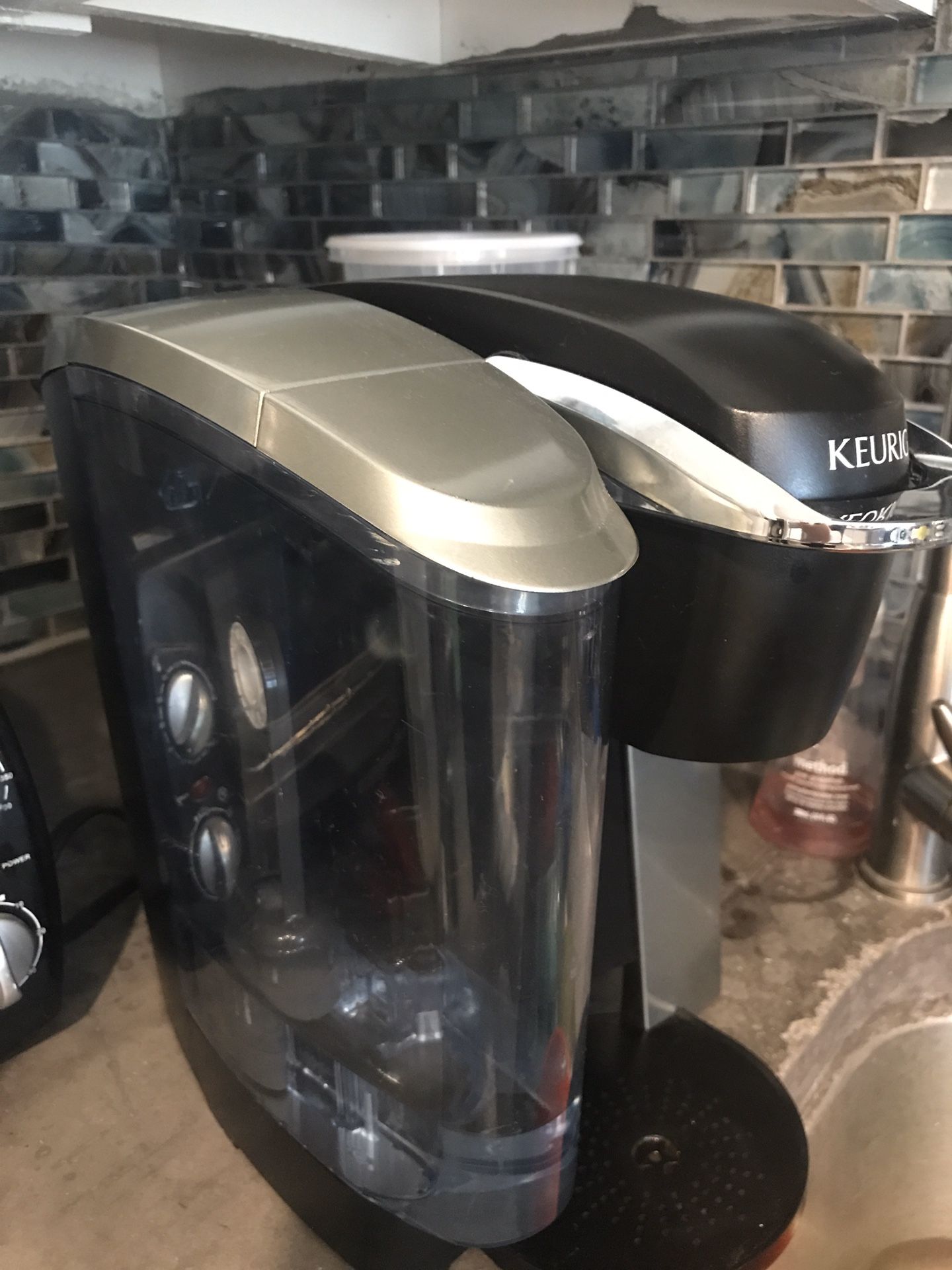 Keurig K75 Platinum Single Cup Coffee Maker