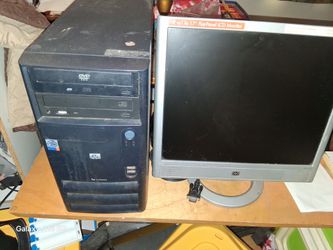 Desk top computer