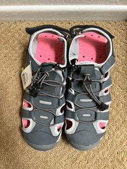 Water Women’s Shoes Size 10 
