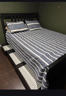Queen bed ikea