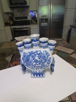 Chinese vase.