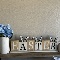 Easter Sign And Vase 