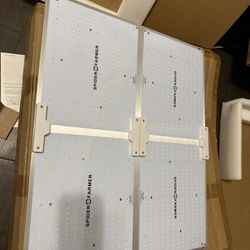 Spider Farmer SF-4000 LED Grow Light  – Mean Well Drivers