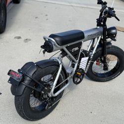 COSWHEEL Electric Bike for Adults, 5000W Peak, 60V 27.5AH Removable Battery, Up to 40MPH & 100 Miles Long Range Electric Motorcycle for Adults, 20" Fa