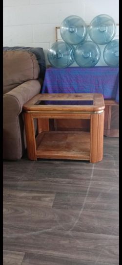 Big wood end table pickup 2-8:30 pm rainbow/charleston cash only moving sale fcfs