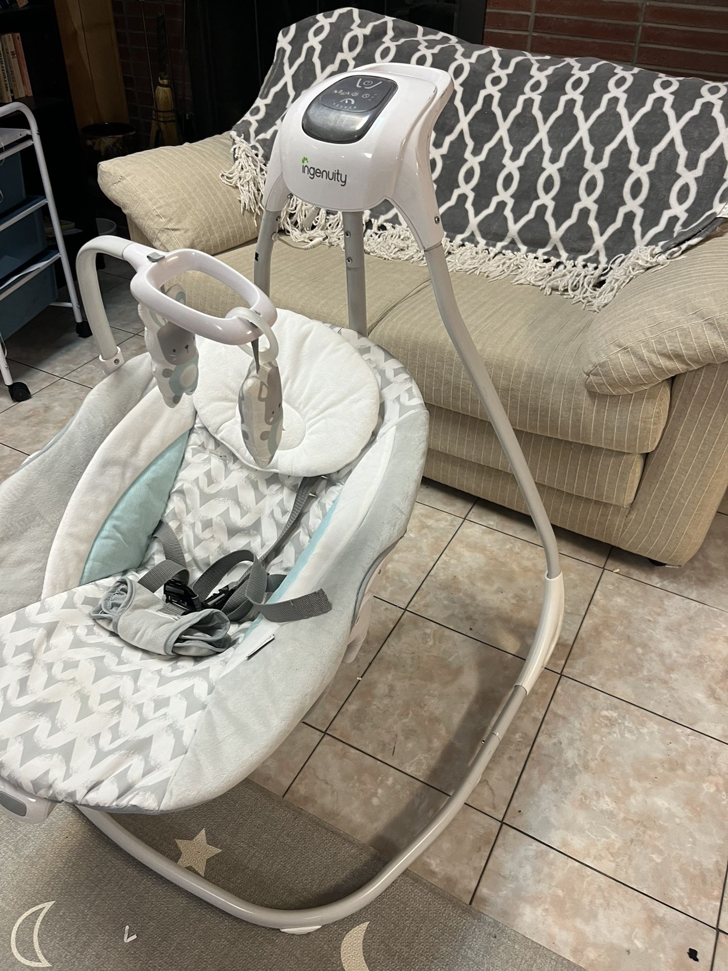 Baby swing