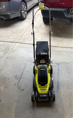 RYOBI ONE+ 18V 13 in. Cordless Battery Walk Behind Push Lawn Mower (TOOL ONLY NO BATTERY)
