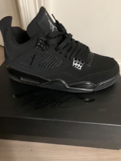 Black Cat 4s