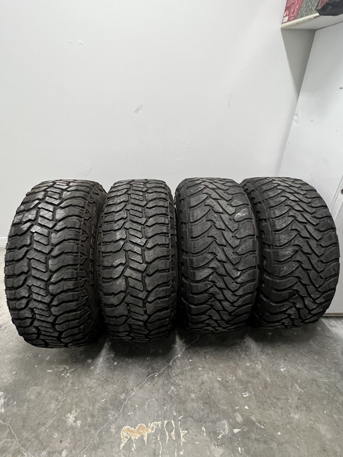 22x14 Fuel Octane 6 Lug