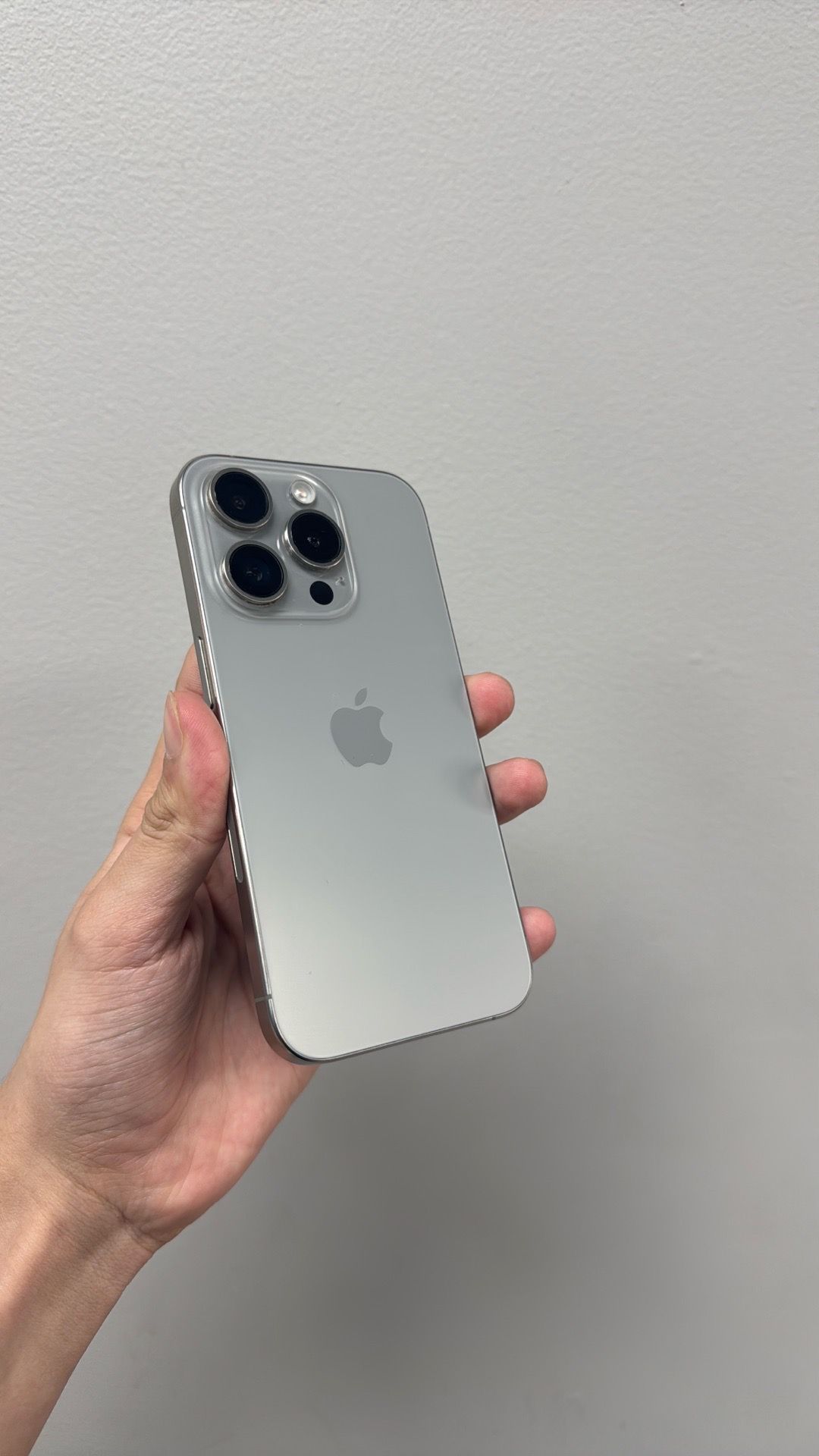 iPhone 15 Pro Unlocked