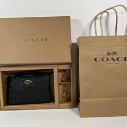 Coach Boxed Corner Zip Wristlet In Signature Leather NWT