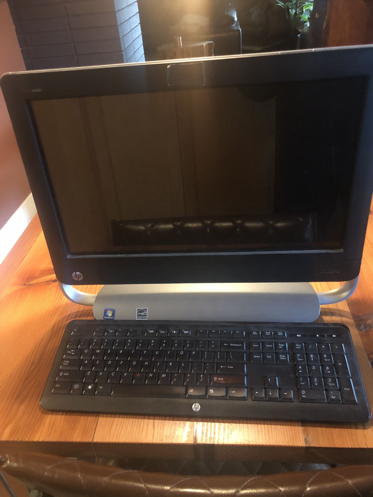 HP Touchsmart all in one 320 PC computer