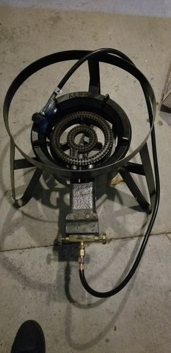 Outdoor Burner  Uses Propane gas 