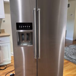 KitchenAid 22.7-cu ft Side-by-Side Refrigerator with Ice Maker Monochromatic Stainless Stee