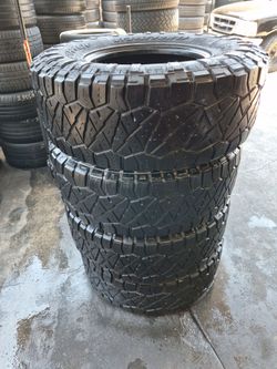 Set LT 315/70/17 Nitto Ridge Grappler