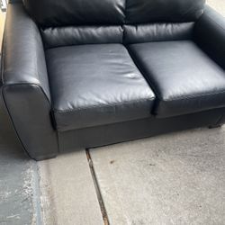 Loveseat 