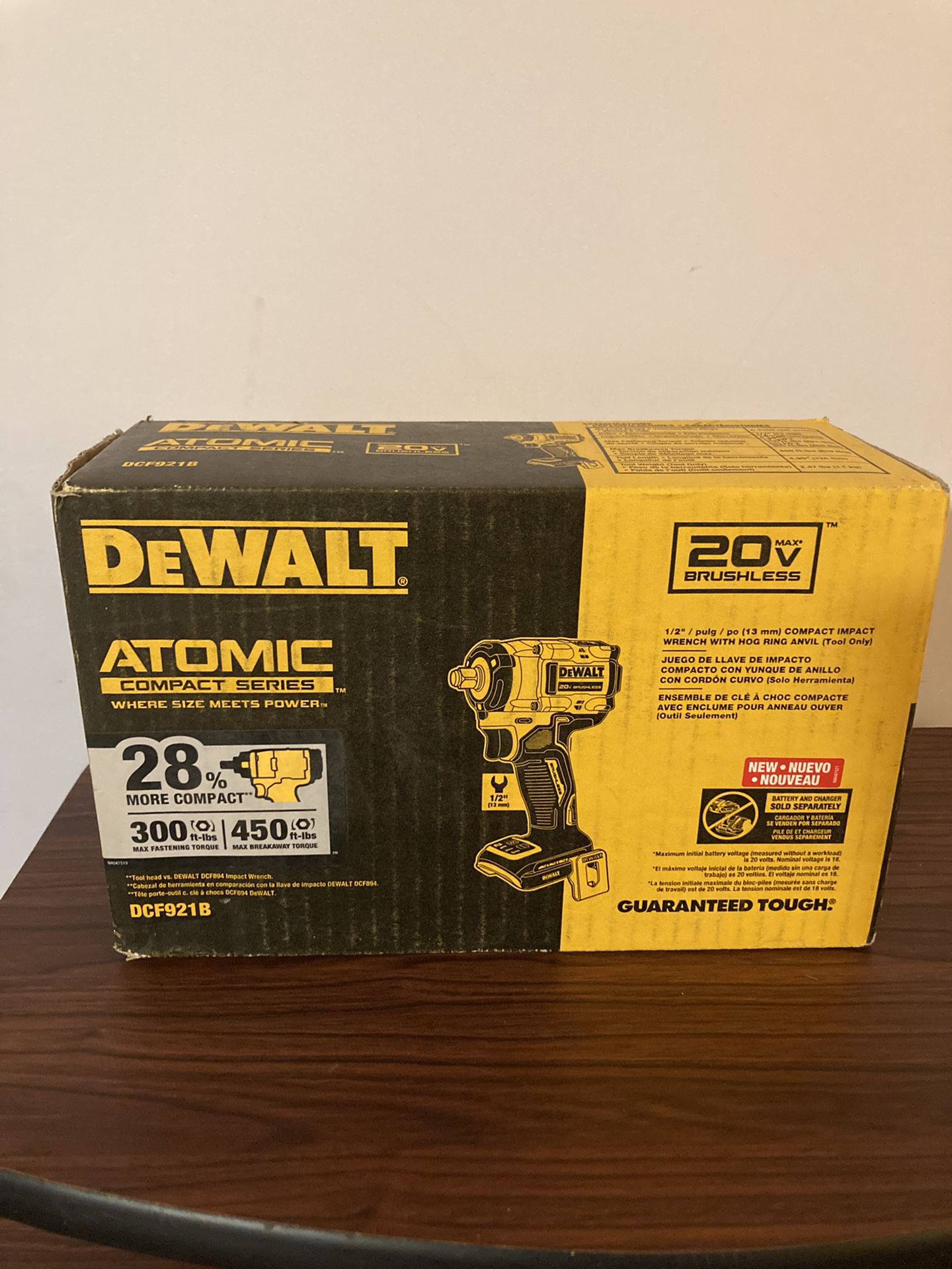 DEWALT ATOMIC 20V MAX Cordless Brushless 1/2 in. Impact Wrench DCF921B (Tool Only)