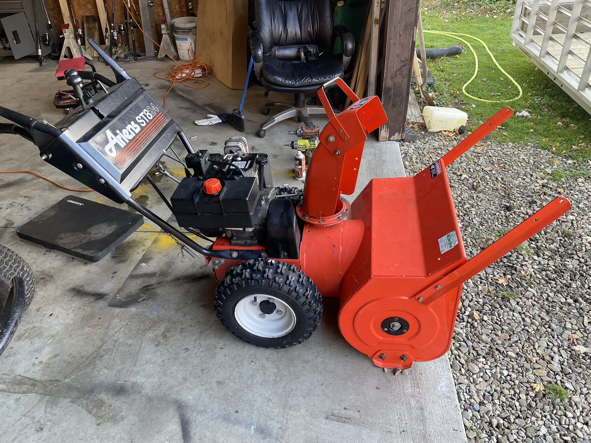 90s Ariens St824 8 Hp Snowblower