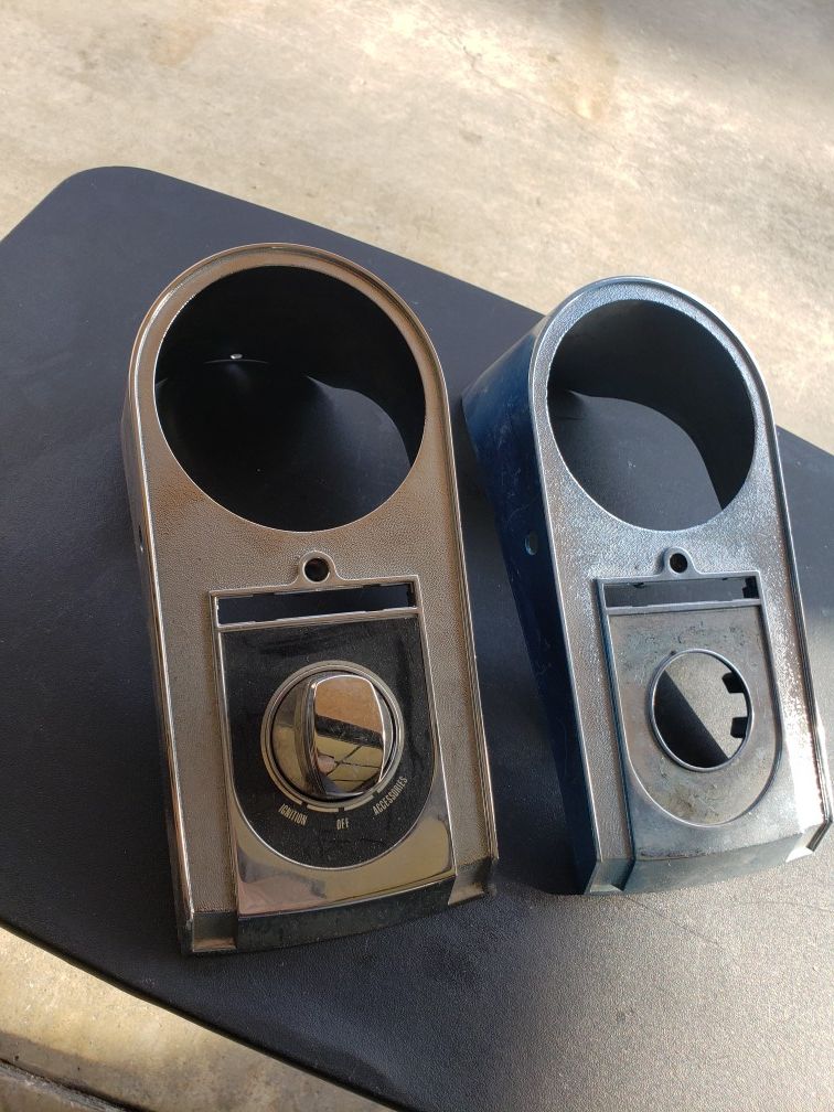 Center tank console