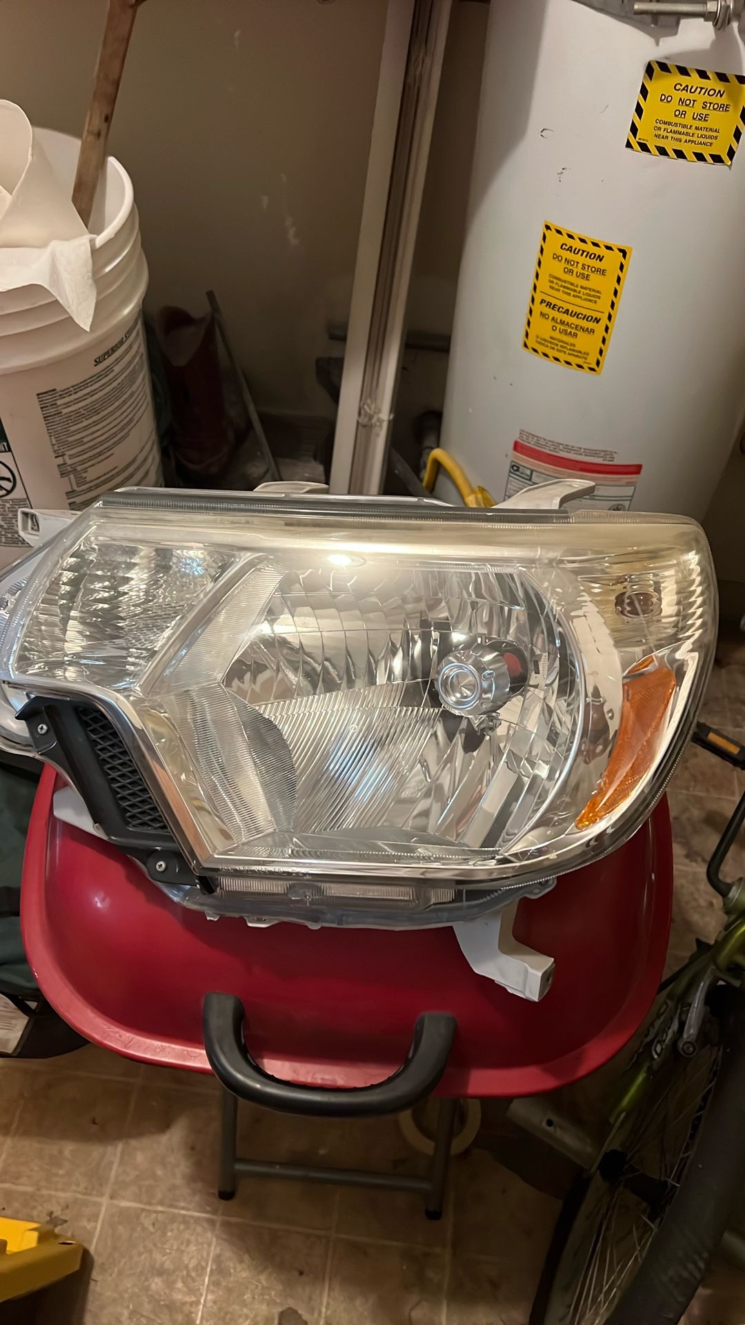 headlights Left Tacoma 2015