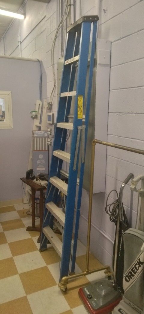 8' Ladder