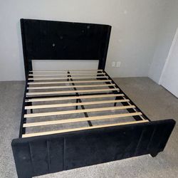Queen size frame bed
