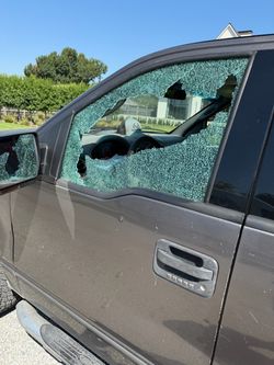 All glass for cars and trucks