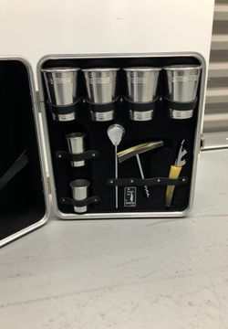 Vintage The Portable Pub by The Londonaire