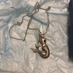 Mermaid Pendant 13.4” chain