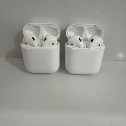 Apple AirPods (2nd Generation) – 2 Pairs – Excellent Condition – Includes 20W Charger & 10ft Cable