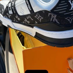 Louis Vuitton LV Trainer Sneakers (Black) Size 11