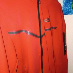 Red Nike Tech