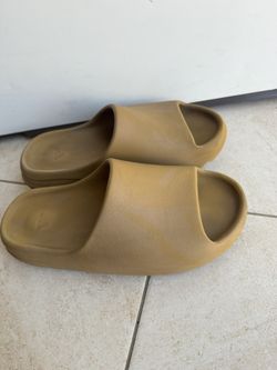Yzy Slides Size 11 Kanye West Adidas Used But in Good Condition ..