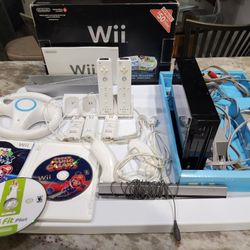 Nintendo Wii Black RVL-101 (Family Edition) – Complete in Box + Games + Charging Dock