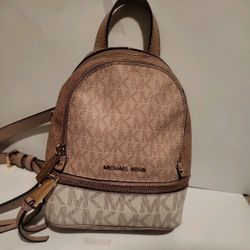 Michael Kors Adina Women's Backpack - Pink