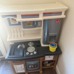 Step 2 Kitchen Play Set 