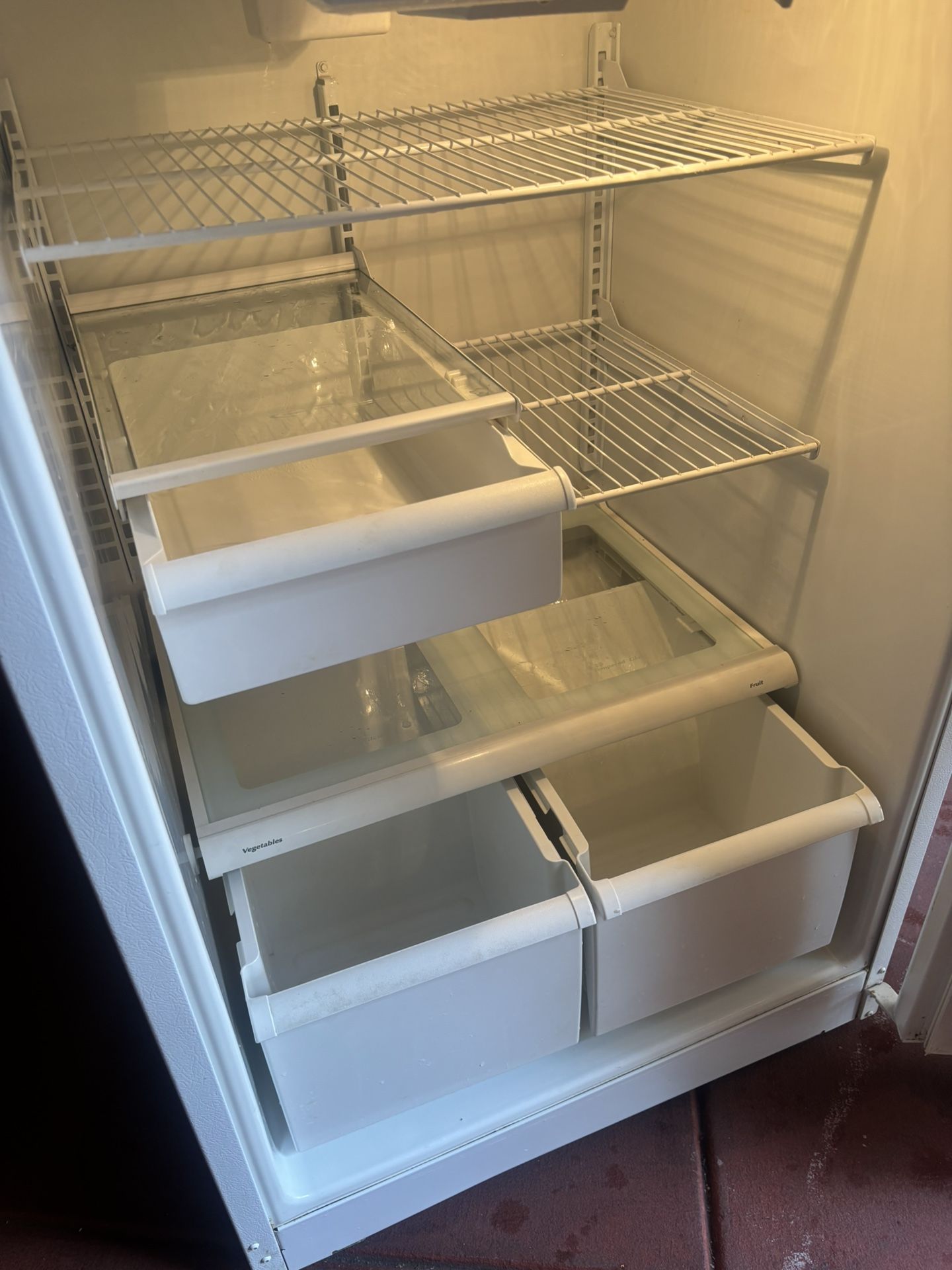 GE Refrigerator
